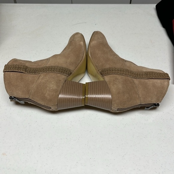 Tan Suede Boots - Picture 4 of 16